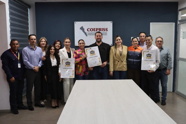 Compromiso con la salud: COEPRISS entrega distintivos a negocios que cumplen normas sanitarias