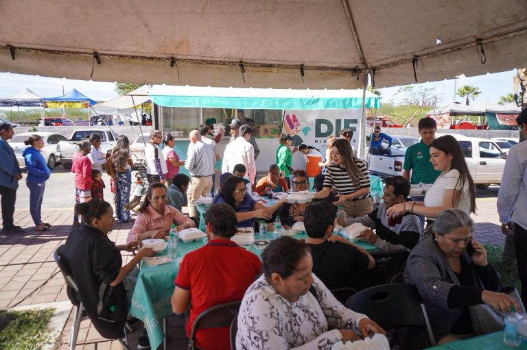 DIF Culiacán brinda alimento caliente y atención social a familias en el Hospital General a través de ALAJIBUA