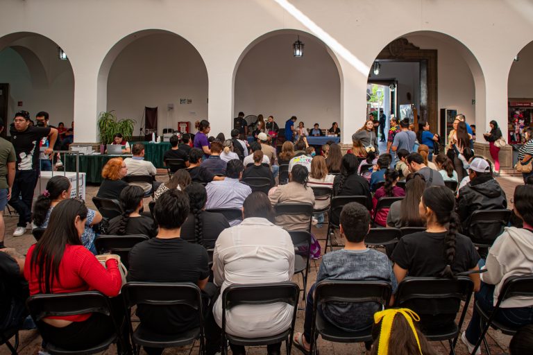 Alta afluencia registra el módulo de vacunación contra el sarampión en el Ayuntamiento de Culiacán