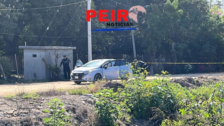 En Aguaruto localizan vehículo con impactos de arma y cartuchos en su interior