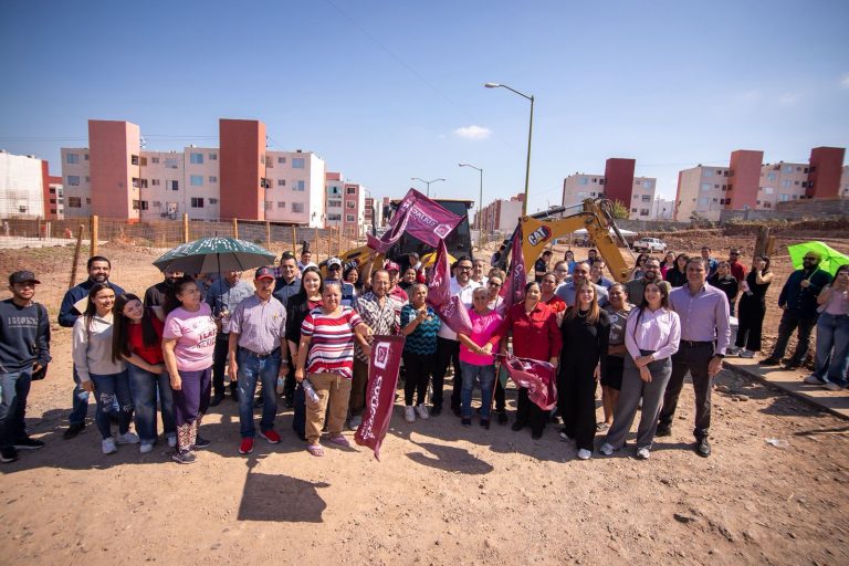 Arrancan trabajos de pavimentación en el bulevar Hacienda del Valle, en la colonia Cumbres del Sur