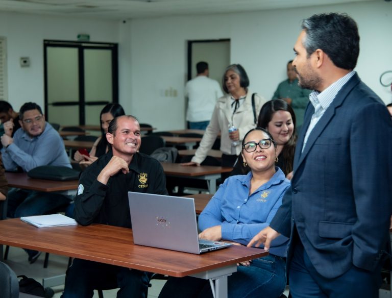 ¡Certifícate mientras estudias! La UAS revoluciona su modelo educativo con el Taller de Microcredencialización; validará habilidades profesionales