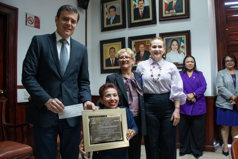 Culiacán reconoce trayectoria y lucha social con el Premio “Mujer Culiacanense 2026”