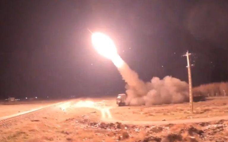 Irán amenaza con atacar infraestructuras regionales si EE.UU. bombardea plantas eléctricas