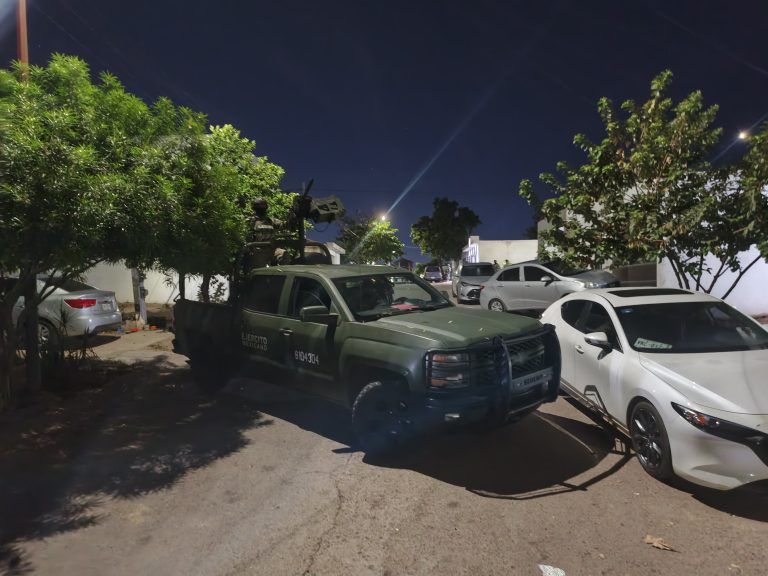 Grupo armado asesina a Juan Carlos frente a su familia en el Fraccionamiento Las Glorias