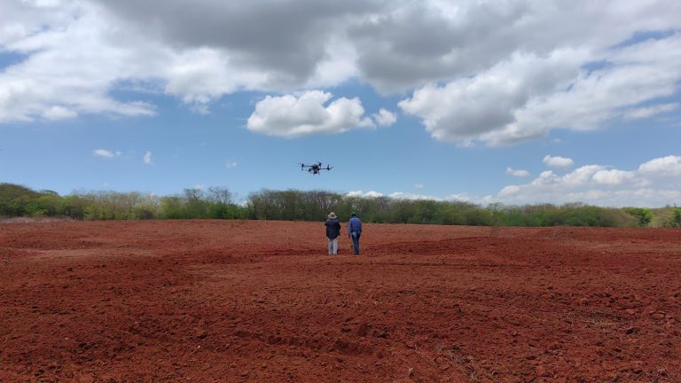 Expertos de la UAS impulsan la transición tecnológica en el Primer Congreso de Drones Agrícolas; reducen el impacto ambiental y optimizan recursos