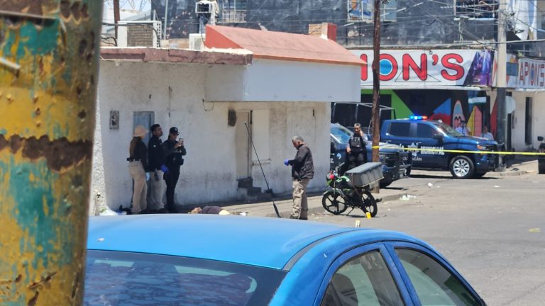 Mario, vecino de Alturas del Sur es asesinado en su moto luego de intercambiar palabras con sujetos desconocidos en la Colonia Centro |VIDEO