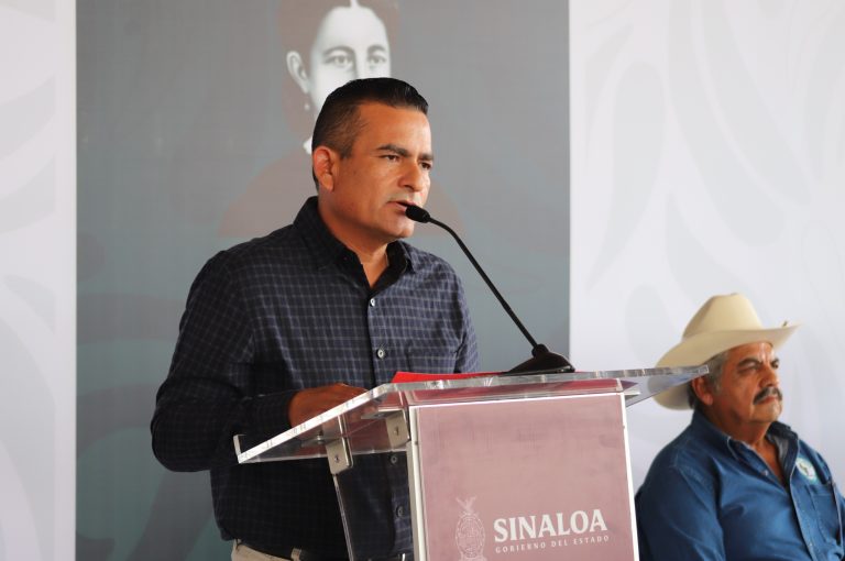 Navolato fortalece su campo con entrega de fertilizantes 