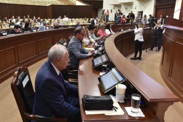 Dan lectura en Congreso del Estado a cuatro iniciativas en Sesión de este jueves
