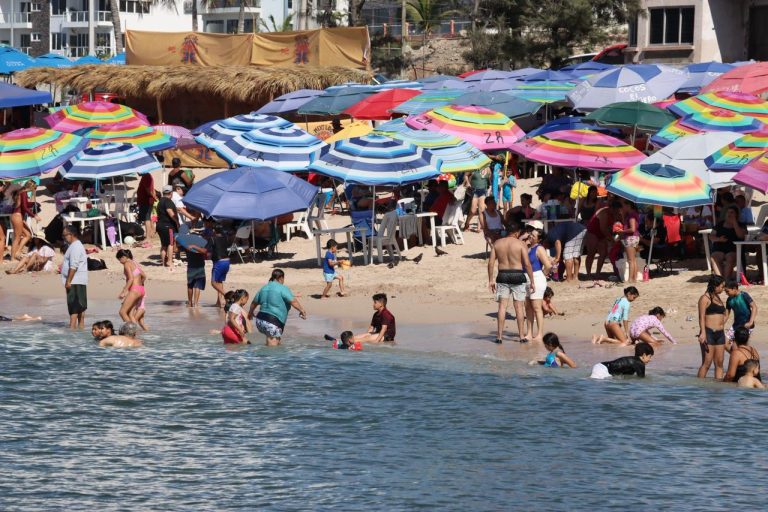 Reafirma Sinaloa su liderazgo turístico: recibe a más de 300,000 visitantes el fin de semana largo