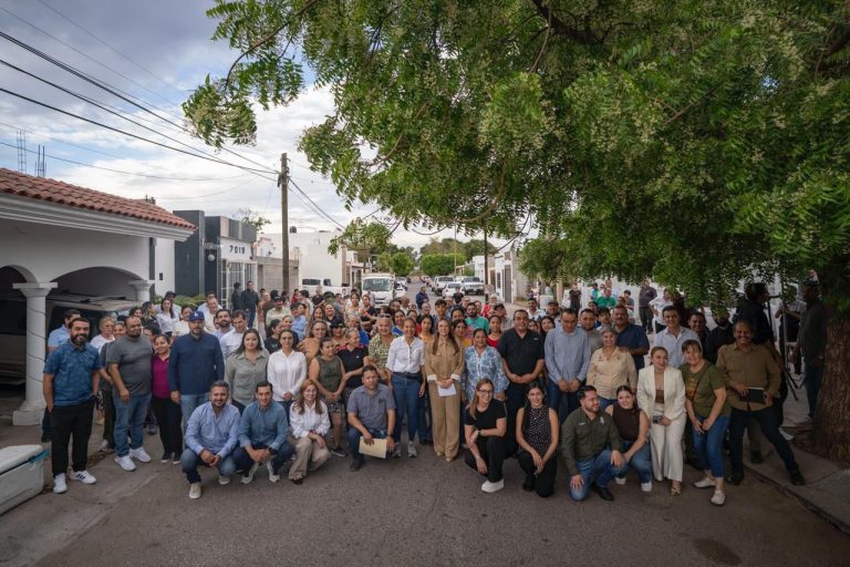 Presidenta Ana Miriam Ramos refrenda compromiso con el mejoramiento de calles en Valles del Sol