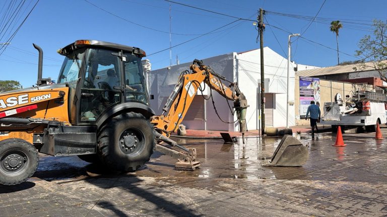 JAPAC trabaja en la reparación de línea principal en el Centro de la ciudad
