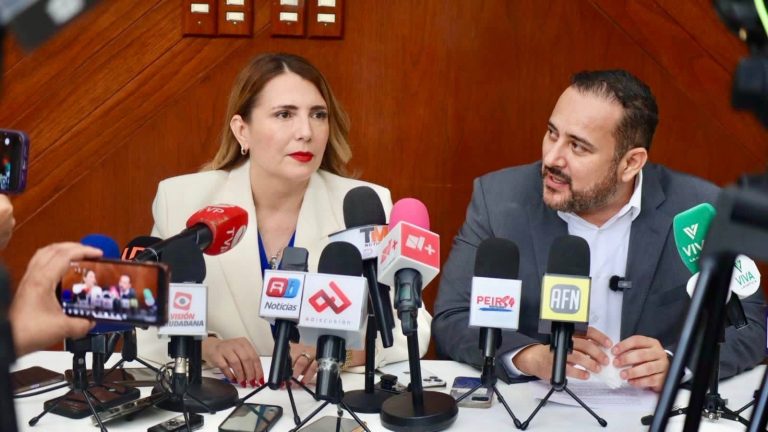 “Mientras Morena festeja, México pierde contrapesos y justicia”: PAN