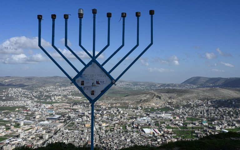 La sociedad israelí atraviesa un "proceso de brutalización", recrimina el presidente Isaac Herzog