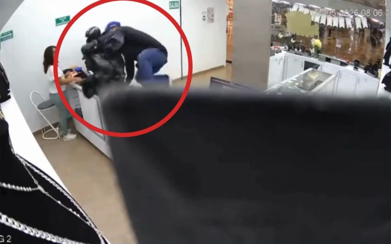 Comando armado asalta en segundos joyería en Guadalupe |VIDEO