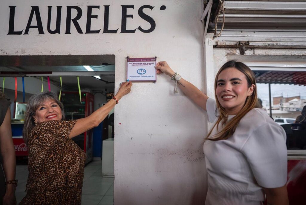 Ana Miriam Ramos entrega crédito Impulso NAFIN a emblemática taquería de Culiacán