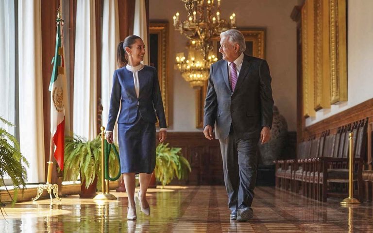 Kenia López pide a AMLO que deje gobernar a Sheinbaum, 'al menos no estorbando'